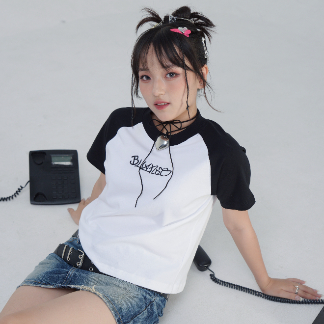 Áo thun baby tee form raglan chữ thêu Buenas BTB13