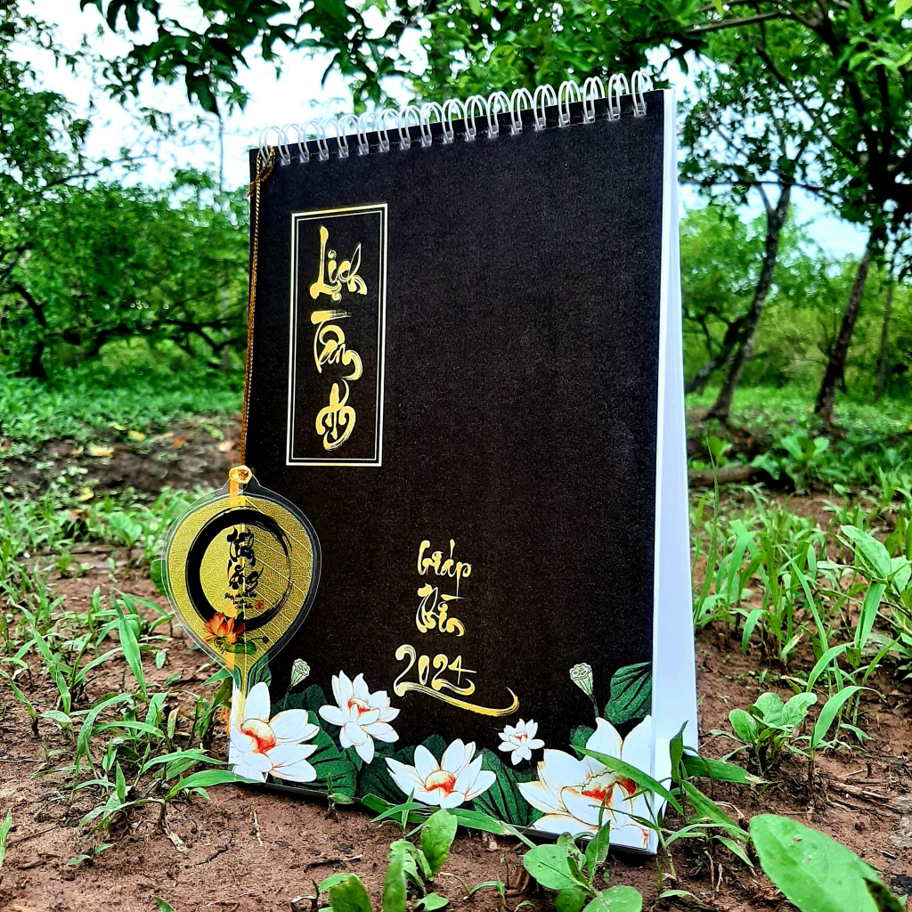 Lịch để bàn thư pháp TÂM AN - Giáp Thìn 2024 | 70 câu nói Phật Pháp | Tặng túi đựng trang nhã