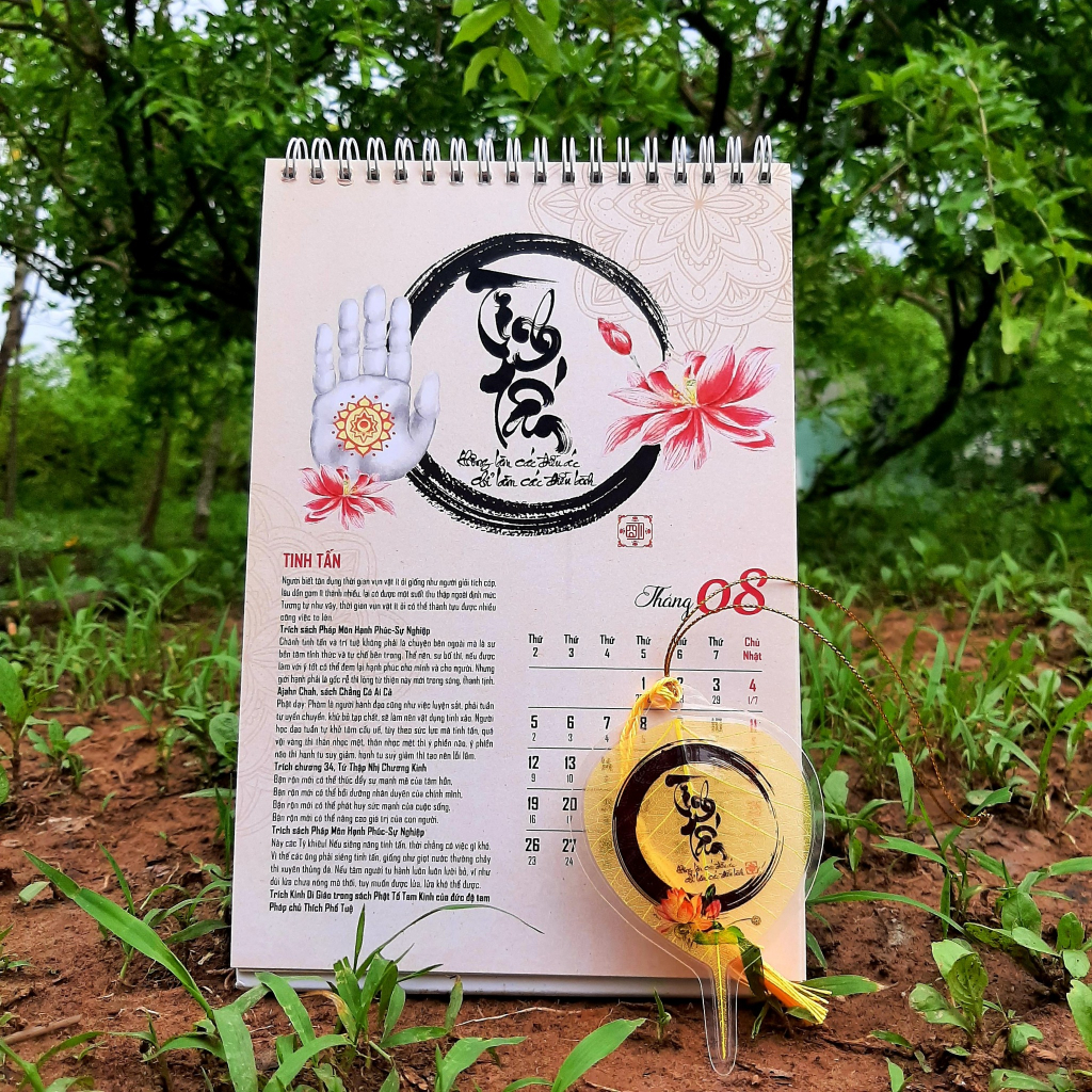 Lịch để bàn thư pháp TÂM AN - Giáp Thìn 2024 | 70 câu nói Phật Pháp | Tặng túi đựng trang nhã
