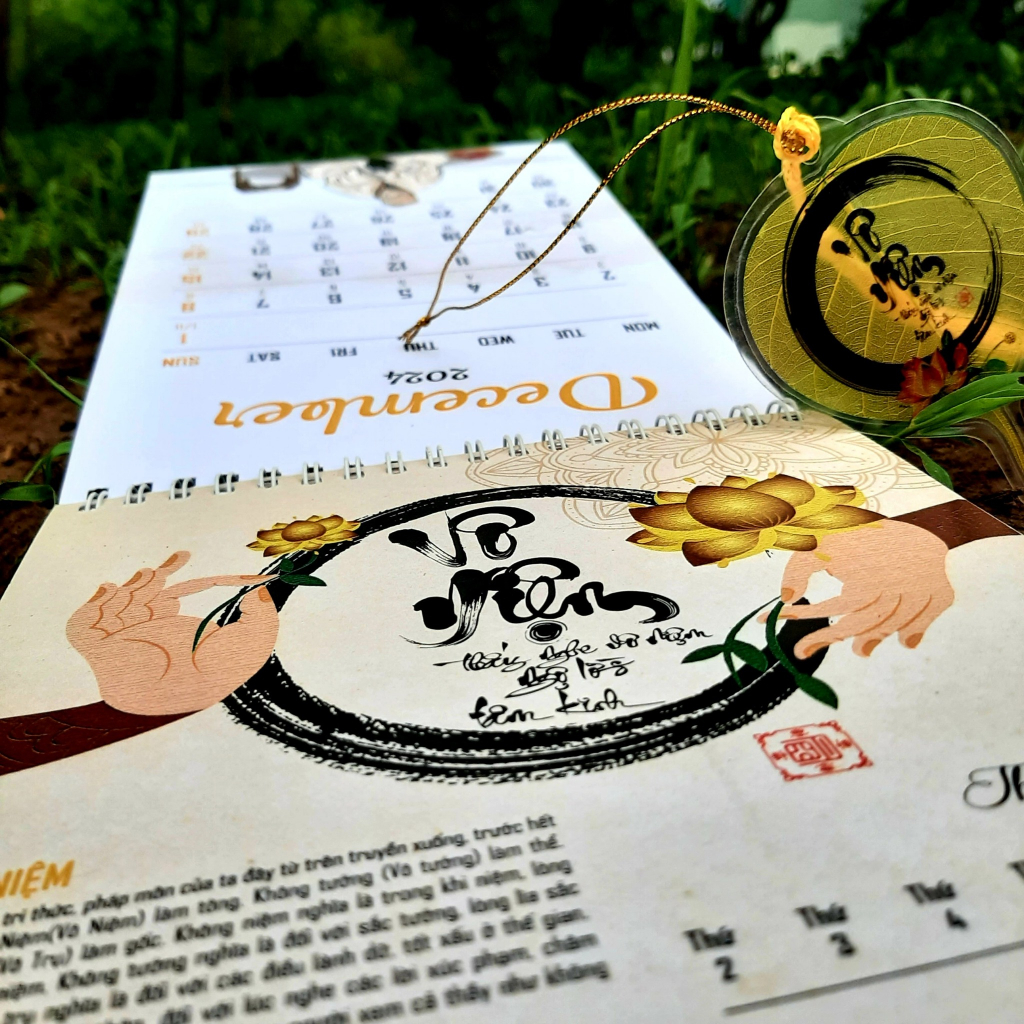 Lịch để bàn thư pháp TÂM AN - Giáp Thìn 2024 | 70 câu nói Phật Pháp | Tặng túi đựng trang nhã