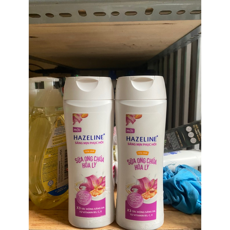 Combo 2 chai sữa tắm hazeline 300g hương sữa ông chúa hoa ly sáng mịn phục hồi