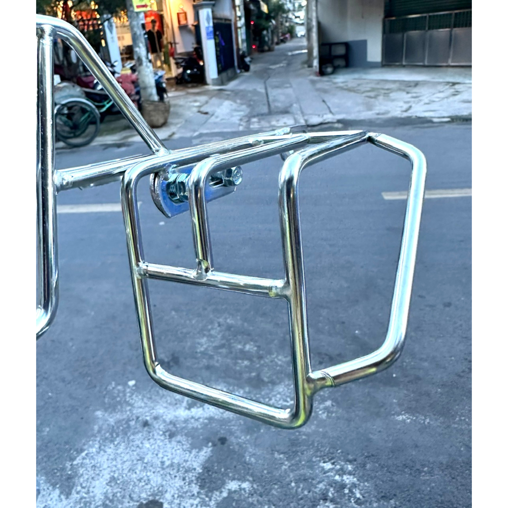 BẢO VỆ ĐÈN HẬU XE CUB 81 INOX