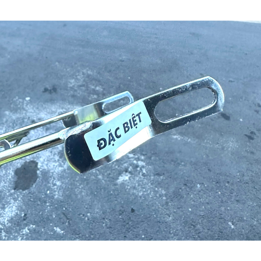 BẢO VỆ ĐÈN HẬU XE CUB 81 INOX