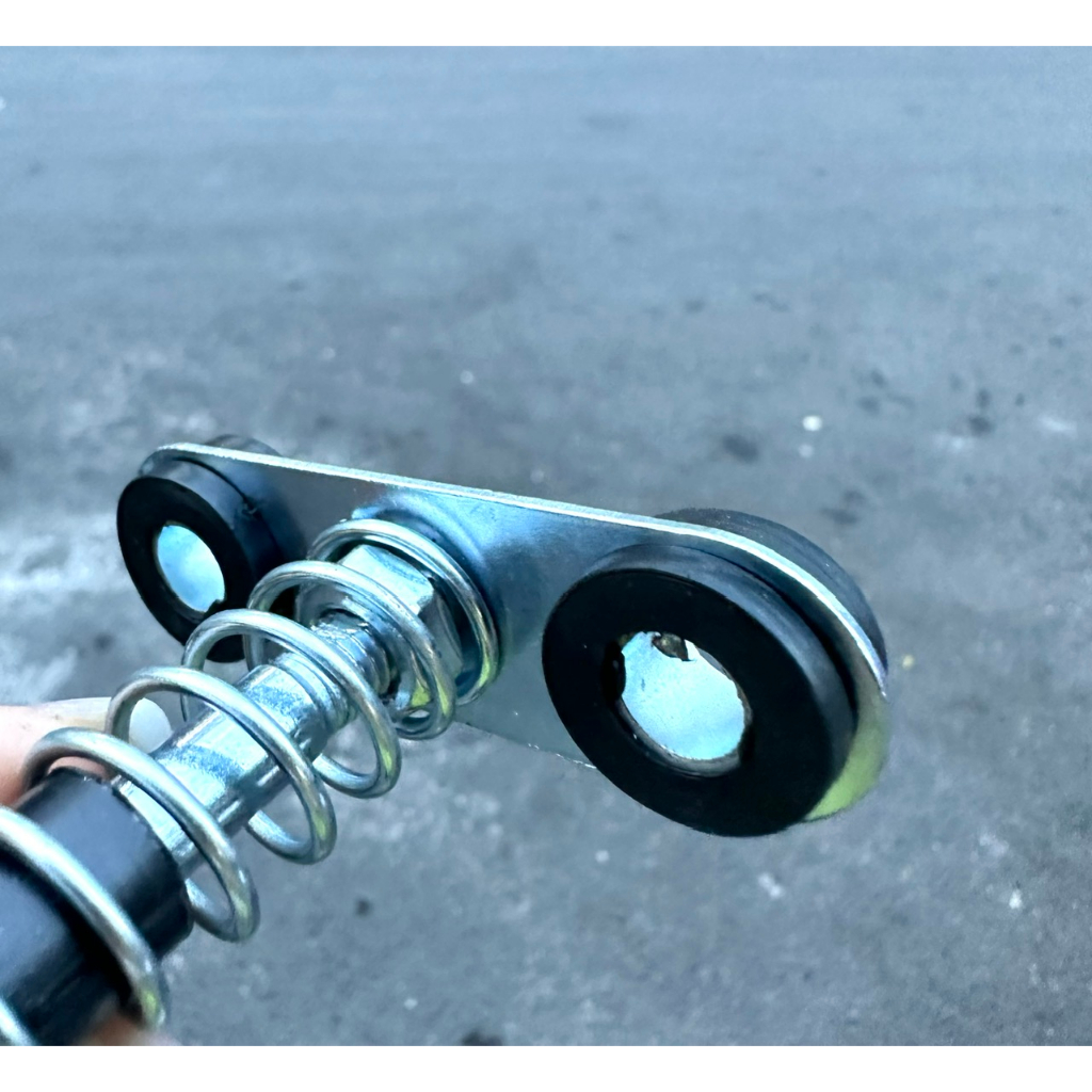 CHỐT GÀI KHOÁ YÊN SAU XE DREAM