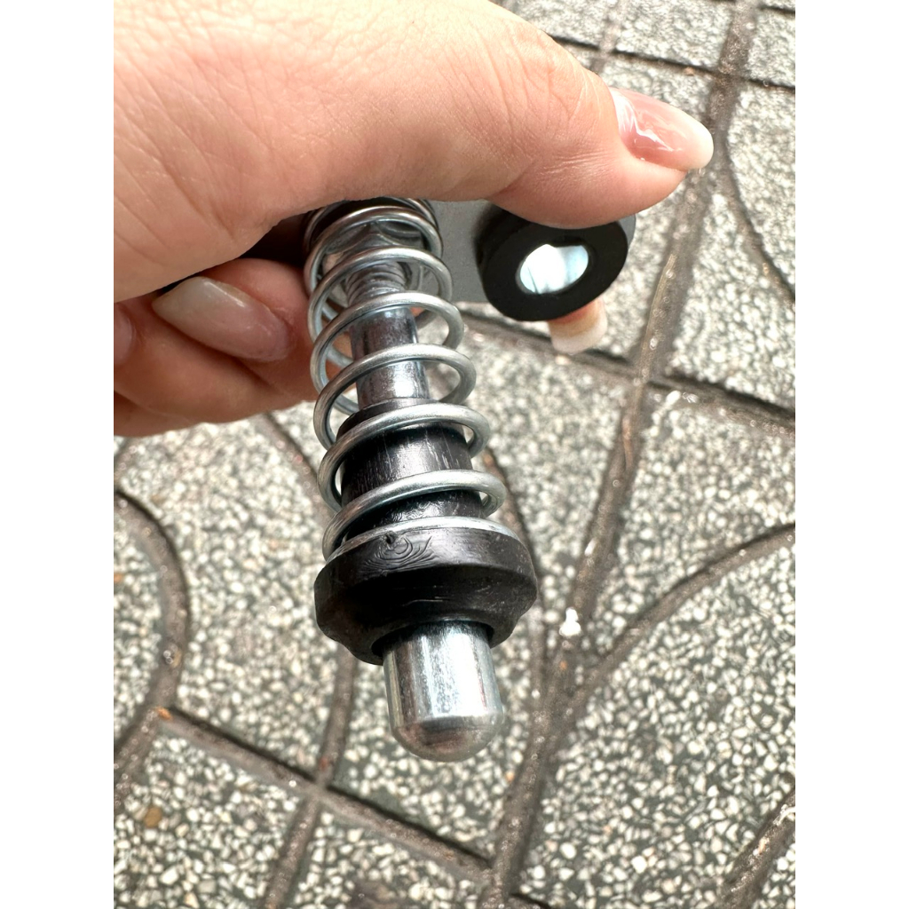 CHỐT GÀI KHOÁ YÊN SAU XE DREAM