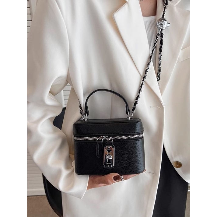 Túi xách nữ hộp trụ hình chữ nhật 2 khóa YIMI kèm dây chéo 2 màu trắng và đen