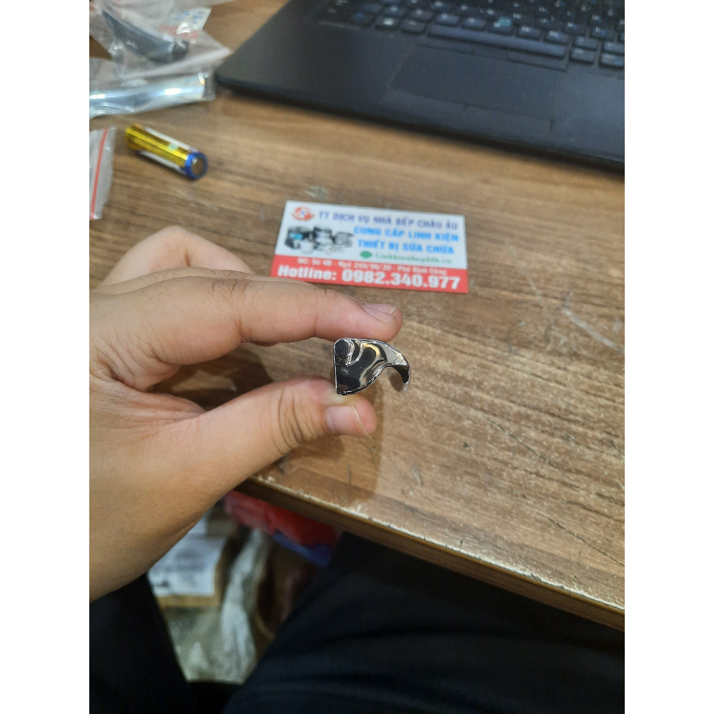 Lẫy nồi cơm điện Panasonic 68mm