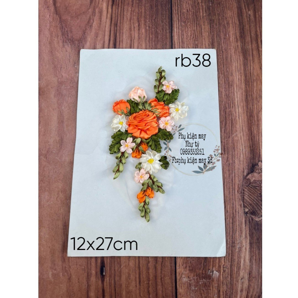 Ruy băng xinh xắn trang trí áo dài