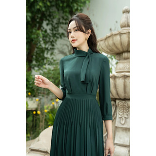 Đầm charmilles tay lỡ cổ luồn dập ly xanh 22md215xa