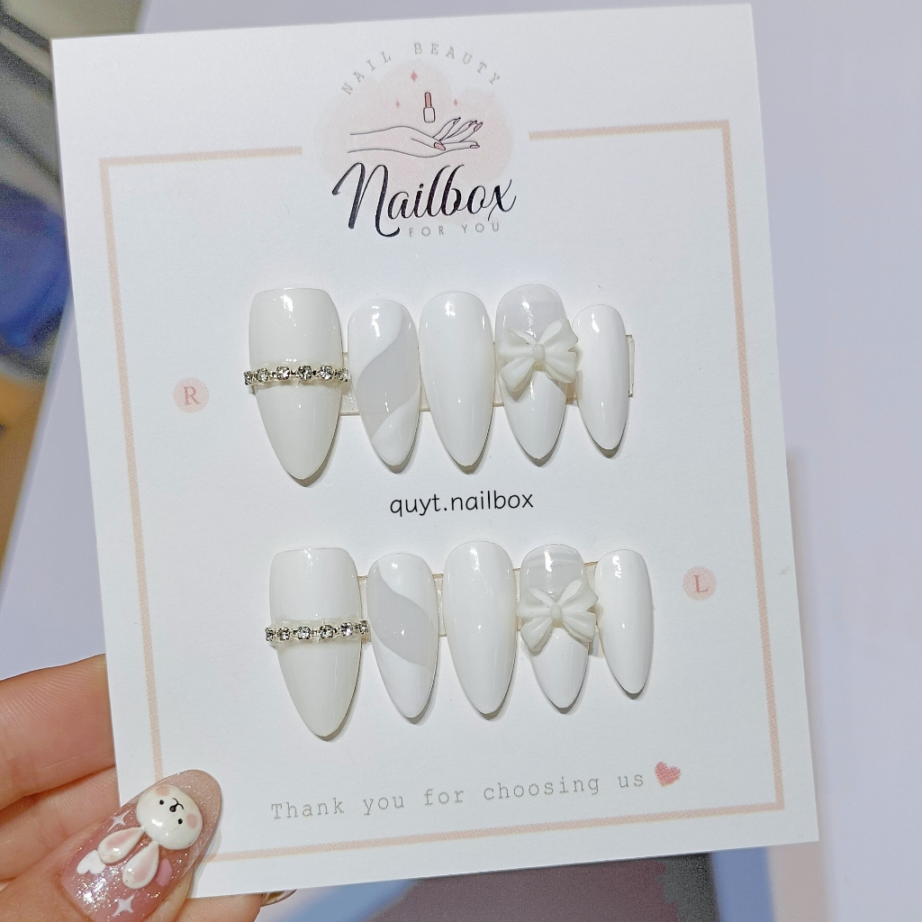 T07 nail trắng đính đá độ bóng cao