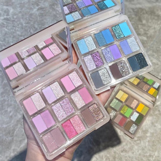 Bảng phấn mắt 18 ô hold live bunny rose
