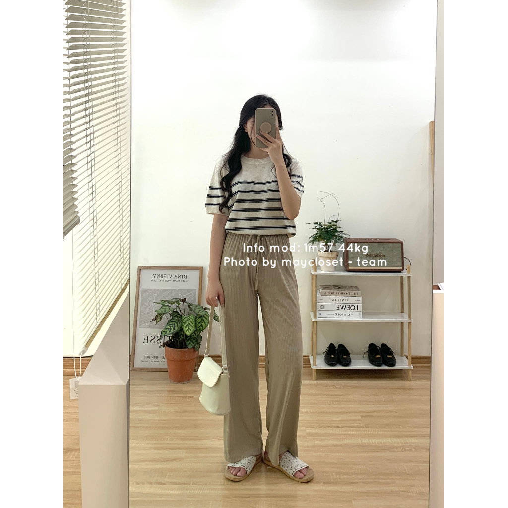 Áo len ngắn tay kẻ ngang từ ngực tag xem.studio