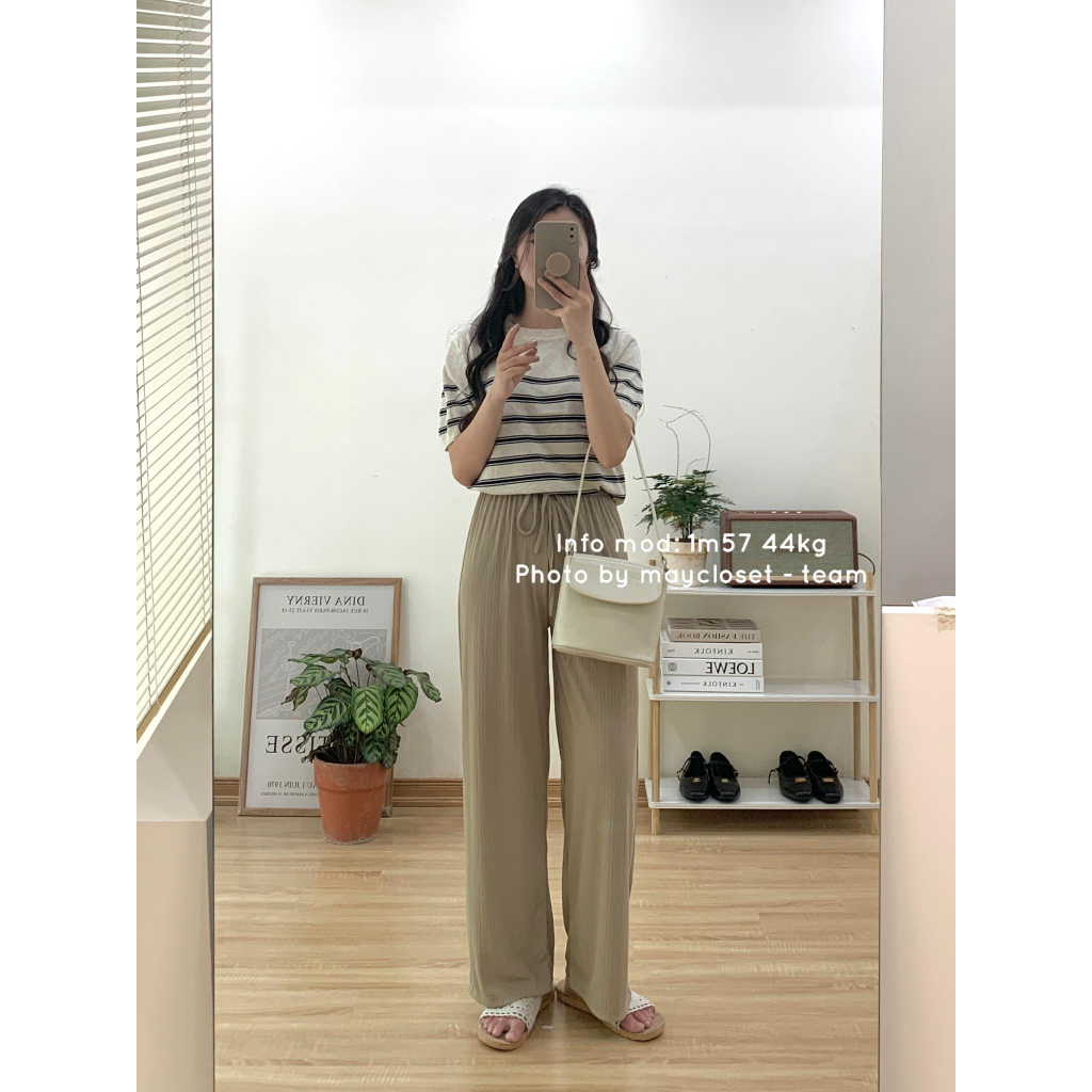 Áo len ngắn tay kẻ ngang từ ngực tag xem.studio