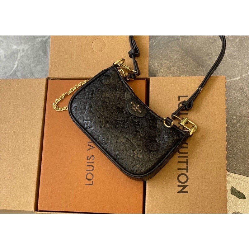 Túi đeo chéo L.V size 19 cm kẹp nách siêu xinh fullbox hộp