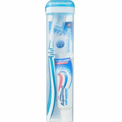 BỘ BÀN CHẢI + KEM ĐÁNH RĂNG AQUAFRESH MINI DU LỊCH