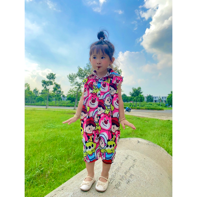 Jum áo liền quần cho gấu dâu cho bé