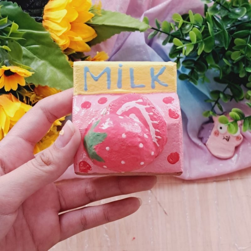 Đồ chơi squishy handmade HỘP SỮA DÂU mềm giải stress [Shop Thảo Tâm]