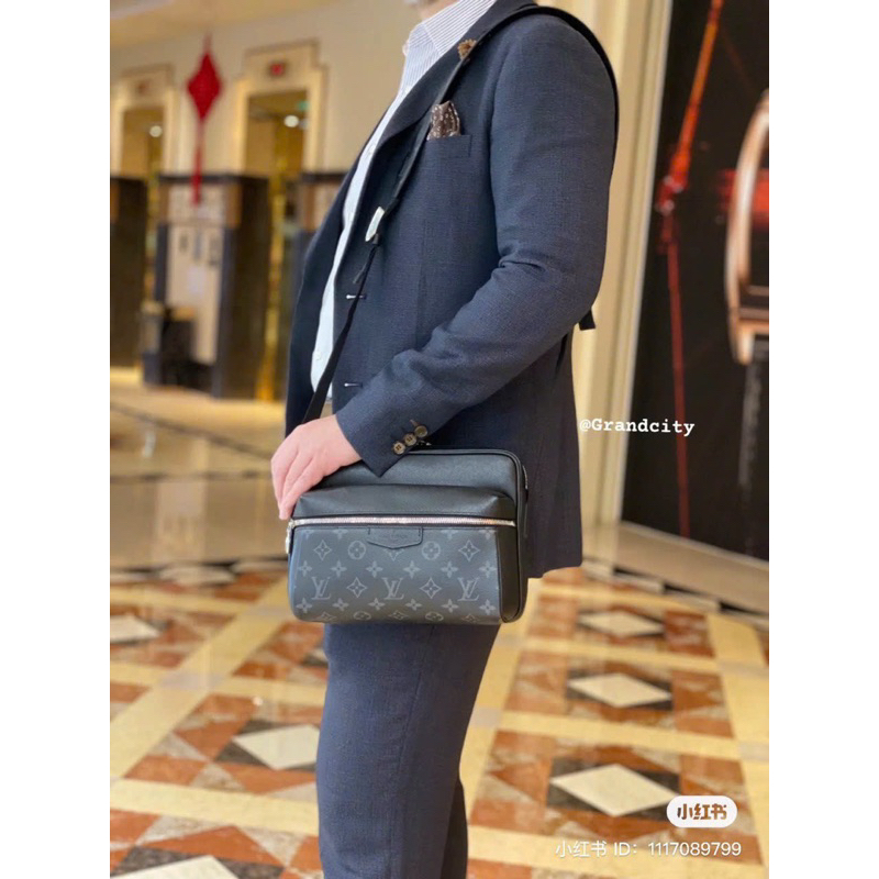 Lv outdoor messenger super size 25 hàng fullbox nguyên seal