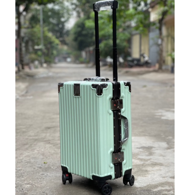 Vali KHUNG NHÔM khoá sập chống va đập, khoá số sập sử dụng mật mã - Size 20/24 inch