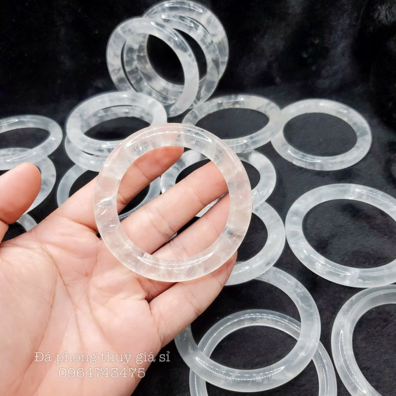 Vòng tay lắc tay đá thach anh trắng bản đũa siêu đẹp kích thước 50-59mm tặng kèm hộp gấm cao cấp khi mua