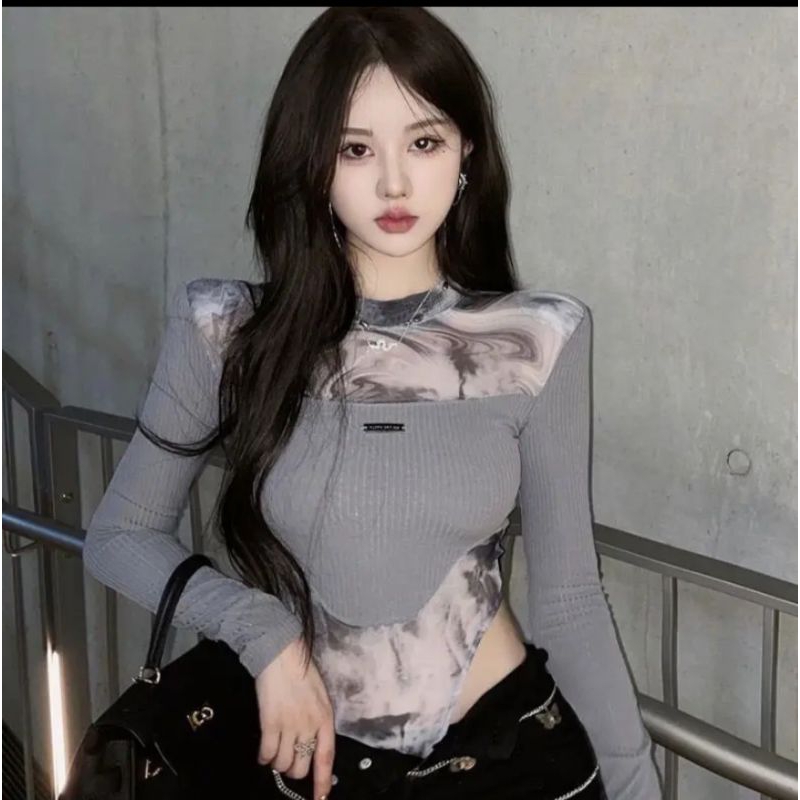 Áo bodysuit lưới loang phối len màu ghi xám