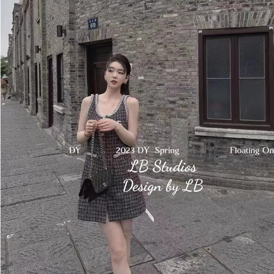 Váy Dạ Sát Nách Caro Viền Nhũ Dây Kết Chaneo Đầm Dạ Tweed Cúc Dọc Kèm Tag Freesize