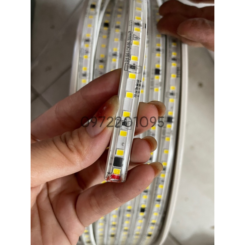 Led dán 220V 2835 có keo dán sẵn