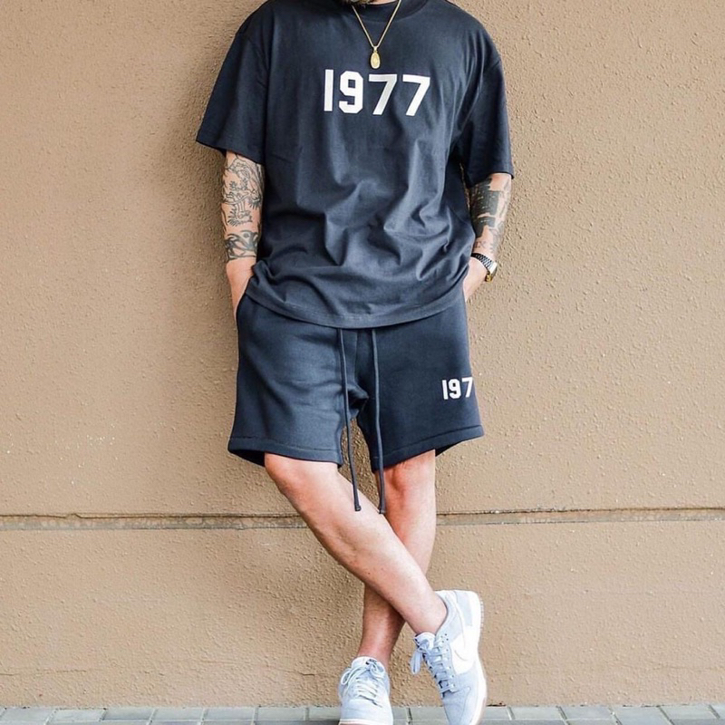 ÁO PHÔNG ESSENTIALS IRON 1977