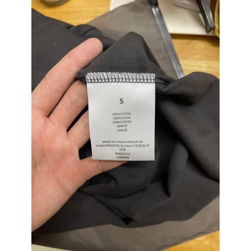 ÁO PHÔNG ESSENTIALS IRON 1977