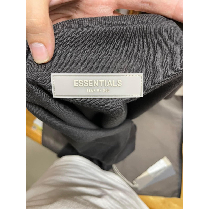 ÁO PHÔNG ESSENTIALS IRON 1977