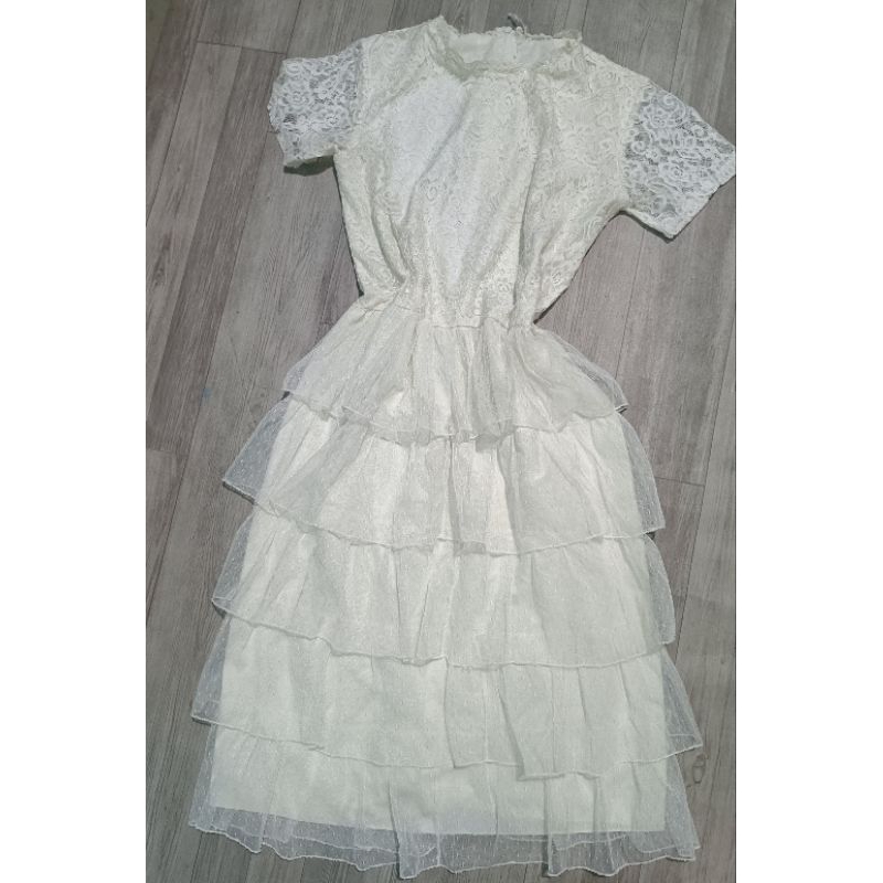đầm phối ren size L may lỗi