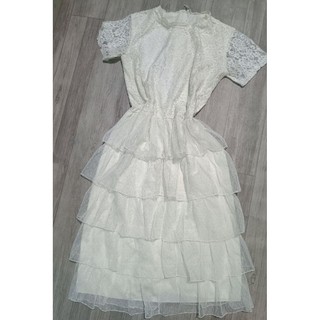 đầm phối ren size L may lỗi
