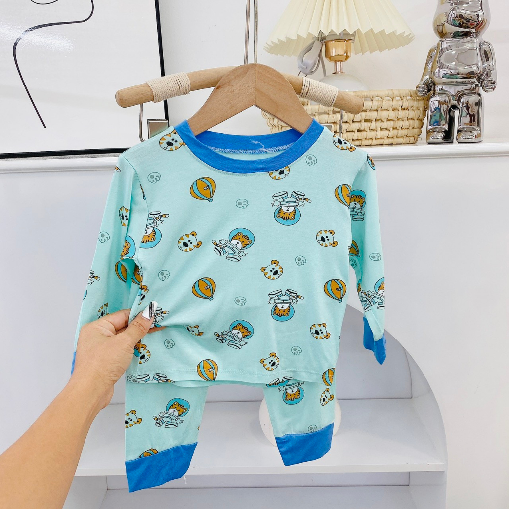 Bộ dài tay thu đông vải thun lạnh hình in họa tiết cho bé trai, bé gái