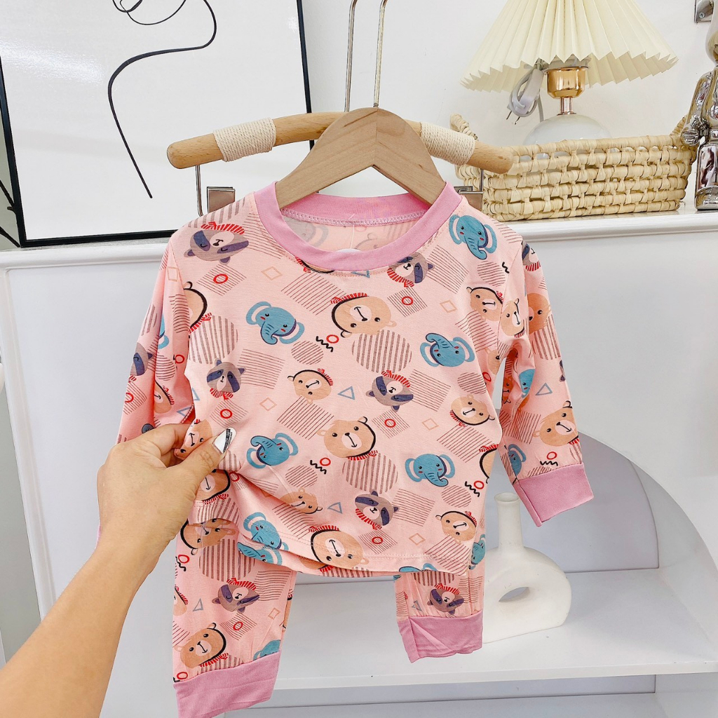 Bộ dài tay thu đông vải thun lạnh hình in họa tiết cho bé trai, bé gái