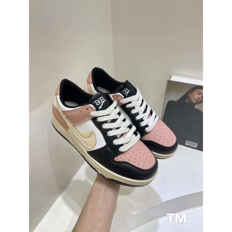 Sneaker phối màu mũi tròn đế êm