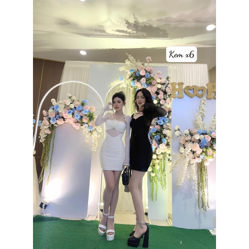 Váy body lưới kèm hoa đính ngực tôn dáng