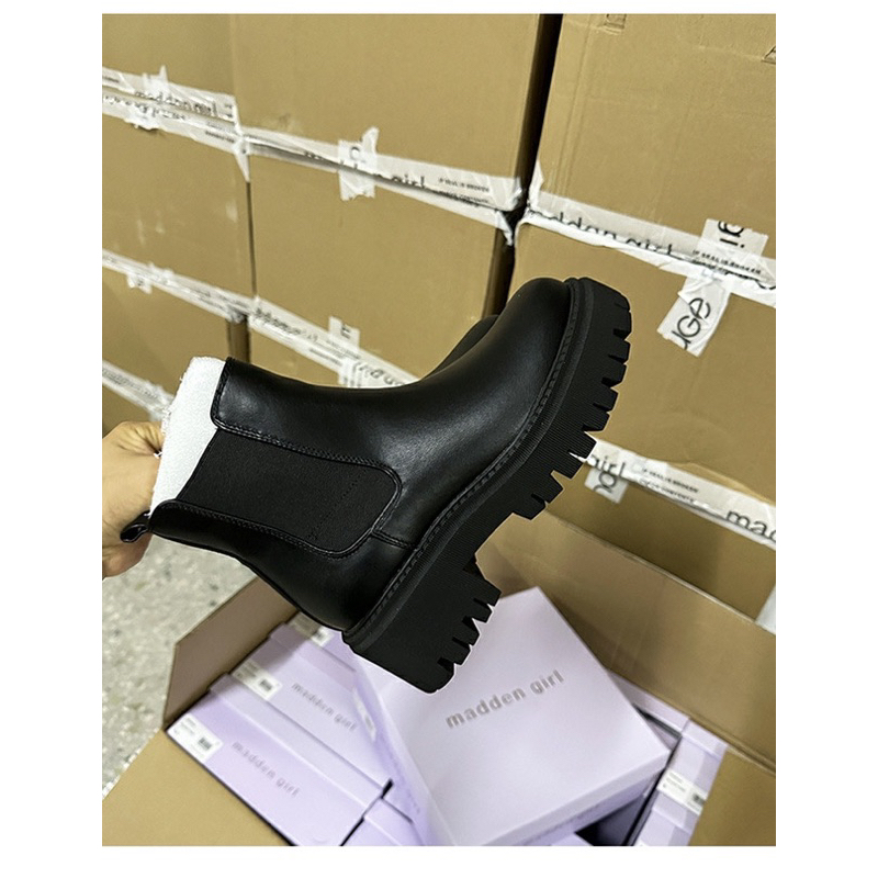 Madden Girl Chunky Chelsea Boots giày răng cưa đế 5cm