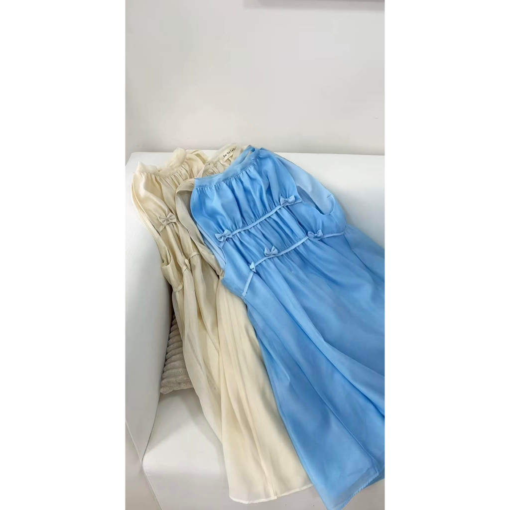 TUBYCATU | Đầm sát nách organza xanh/ kem nhiều nơ