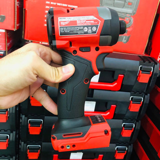 Máy Vặn Vít Milwaukee M18 FID3 (2953)