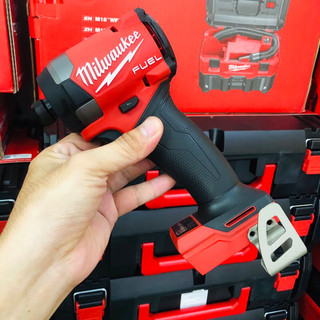 Máy Vặn Vít Milwaukee M18 FID3 (2953)