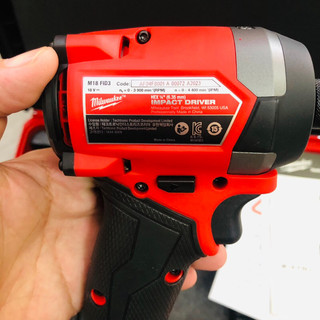 Máy Vặn Vít Milwaukee M18 FID3 (2953)