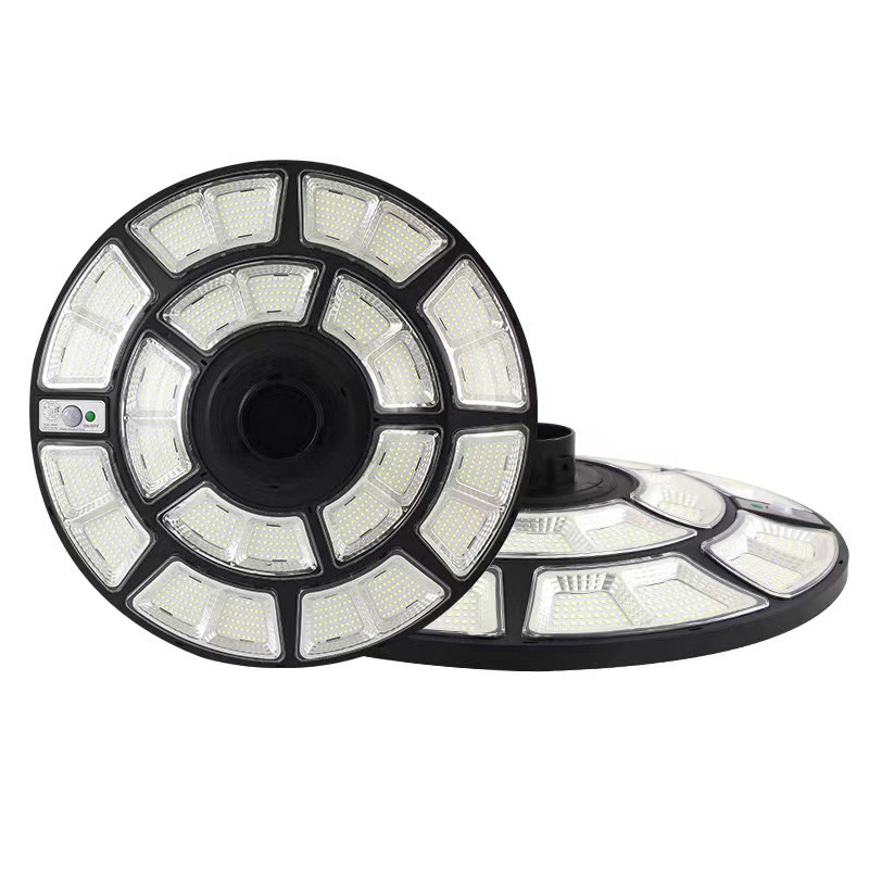 Đèn led UFO năng lượng mặt trời 8 mắt 500w 800w 1200w chiếu sáng sân vườn cam kết giá rẽ nhất khu vực