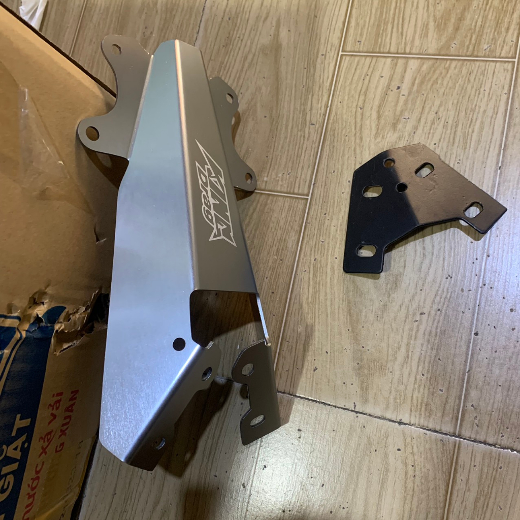 Ốp dè sau xe EXCITER 150 màu xám