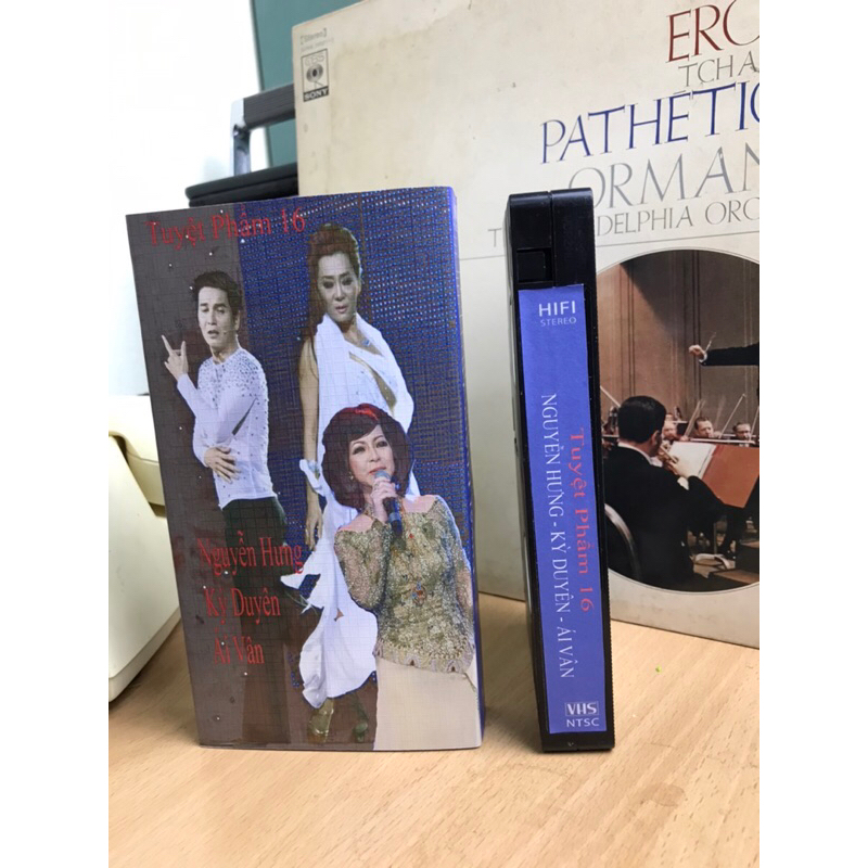 Băng VHS Tuyệt phẩm