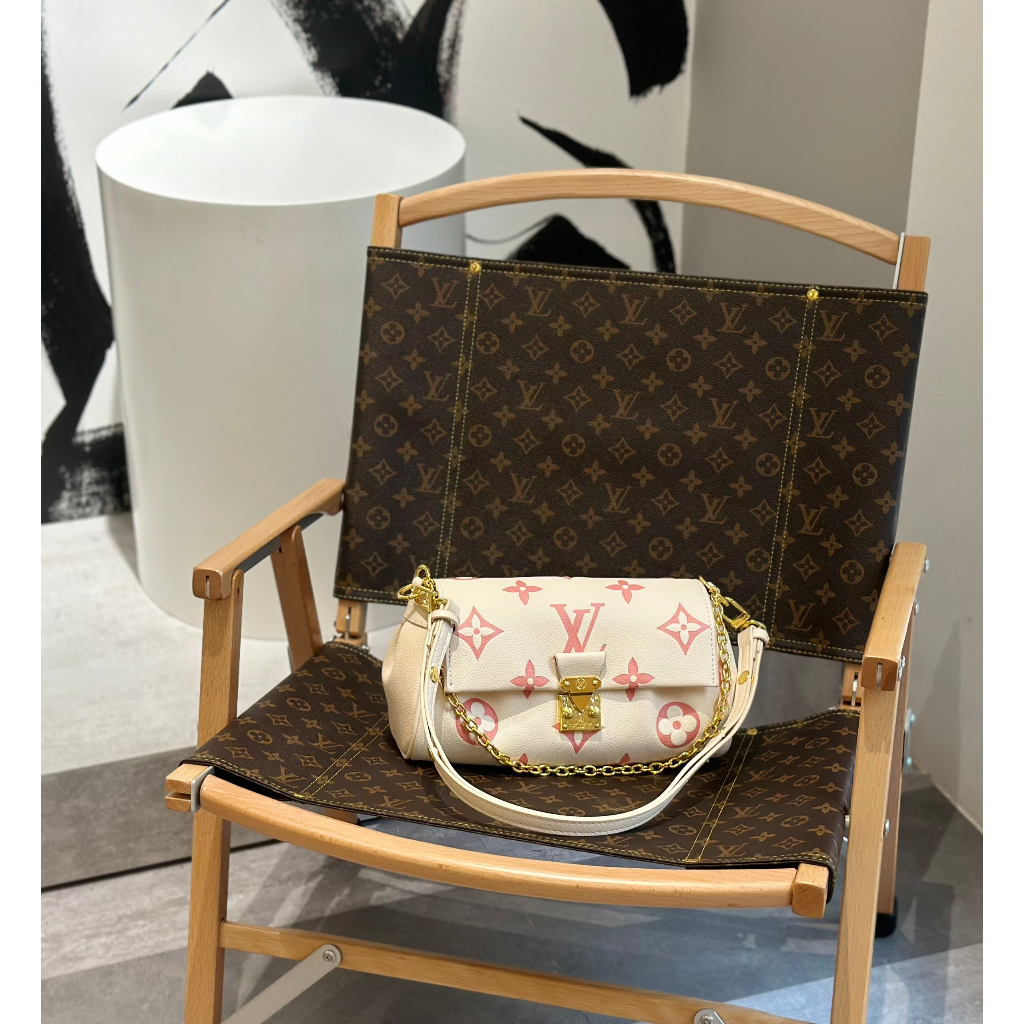 TÚI LV FAVORITE SZ24