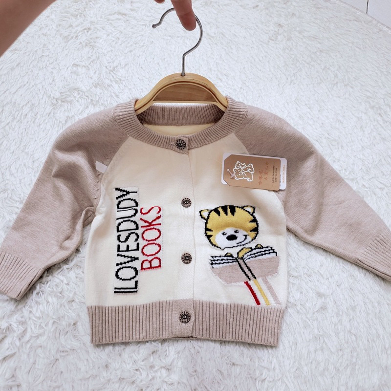 317 Áo len sơ sinh thu đông cúc cài giữa phối màu thể thao len quảng châu mềm mịn co giãn 3-12kg