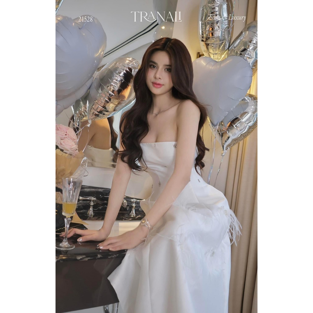 Đầm cúp xòe siêu cute