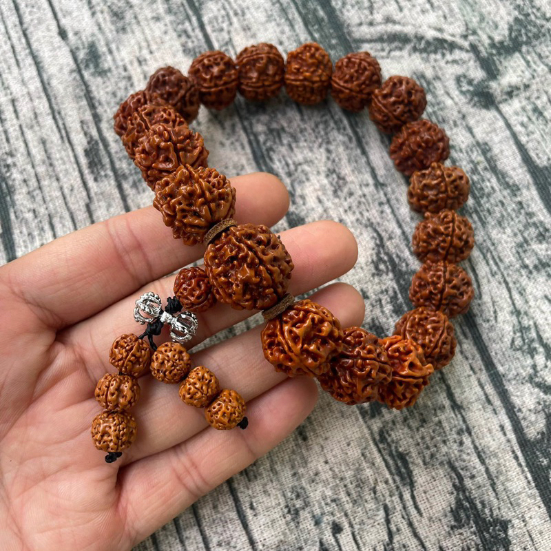 Vòng tay phật giáo, vòng tay hạt bồ đề kim cang rudraksha