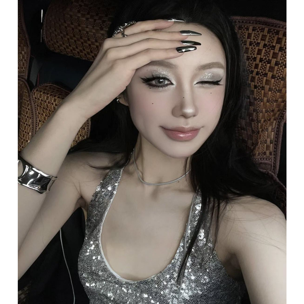 Phấn mắt khói 9 Ô DIKALU tông xám, đen, trắng nhũ lì nội địa trung