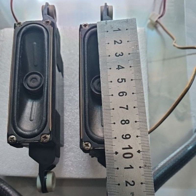 Cặp loa toàn dãi 6ohm/ 10w , tháo từ tivi SAMSUNG có sẵn hộp cộng hưởng